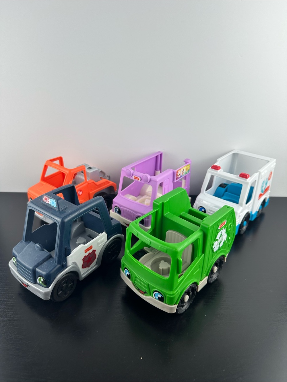 Fisher Price Lot of Ice Cream Truck, Recycling, Ambulance, Tow & Police Car